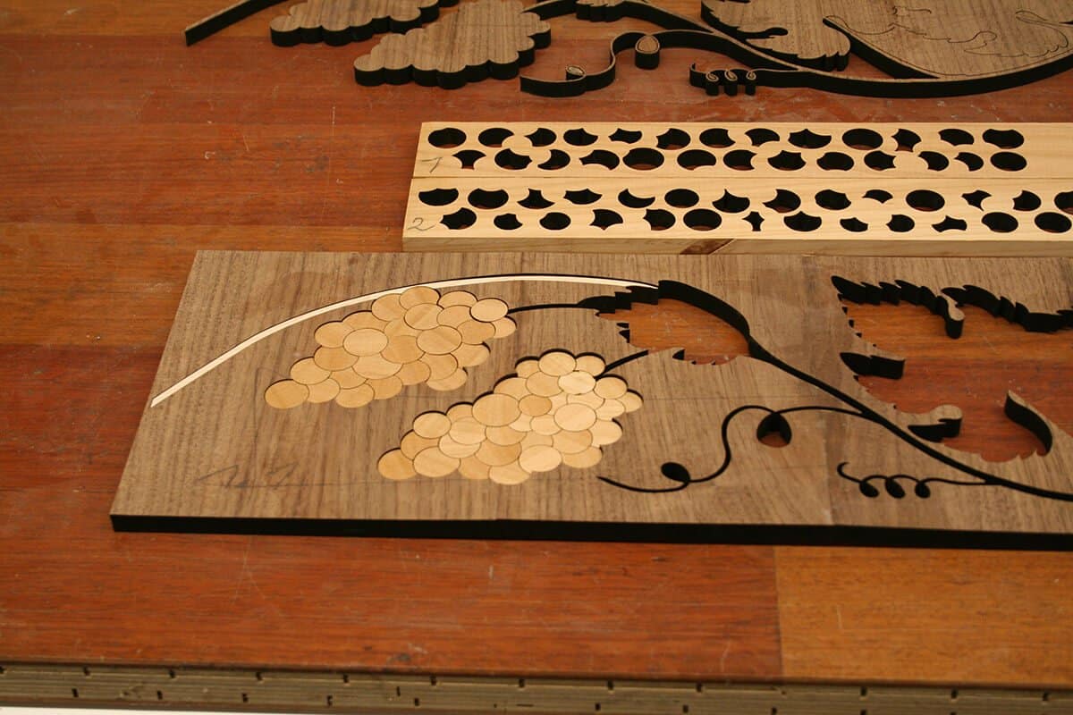 Inlay parquet handicraft carpentry Grapes