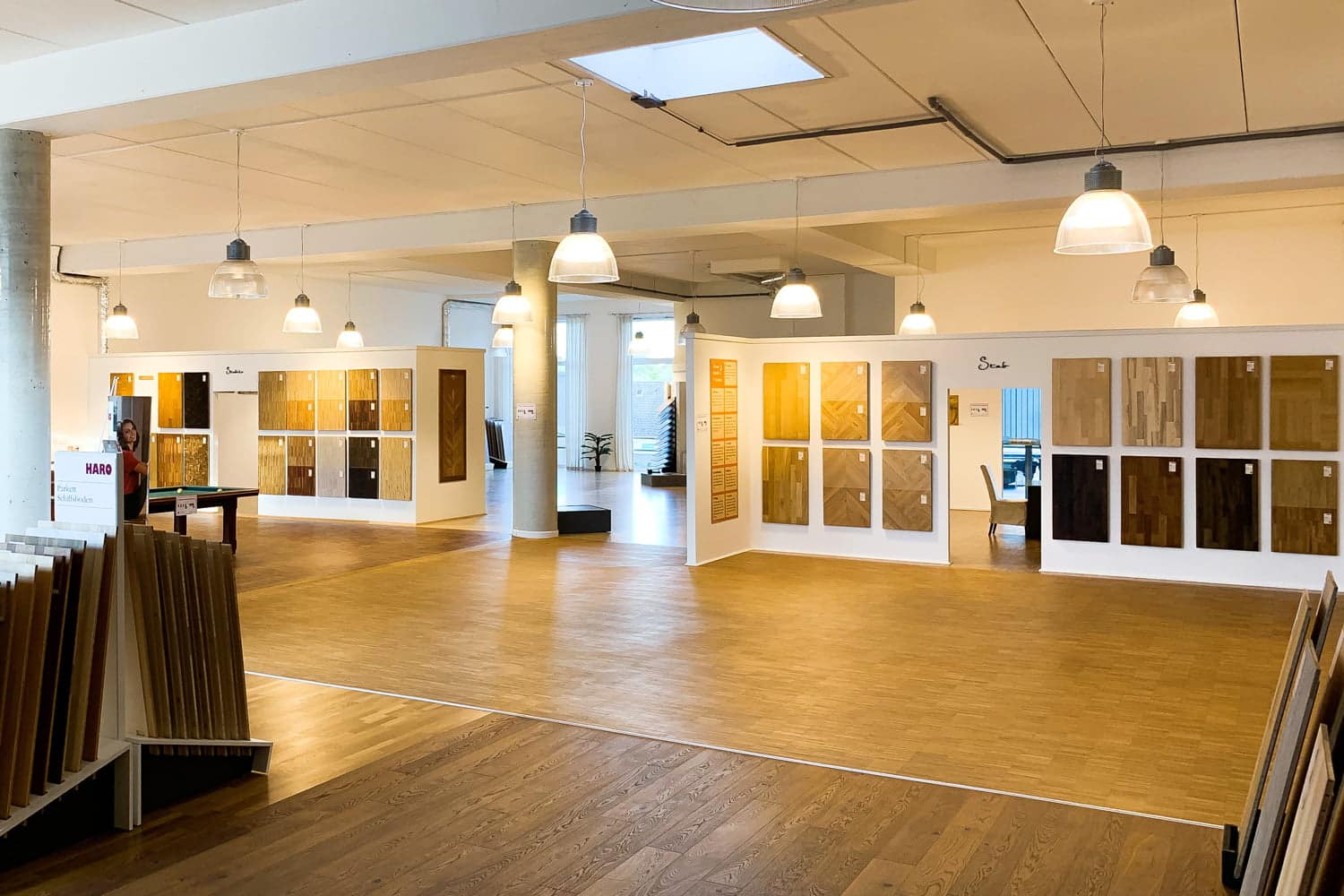 Parkett Studio Bochum mit Holz Muster
