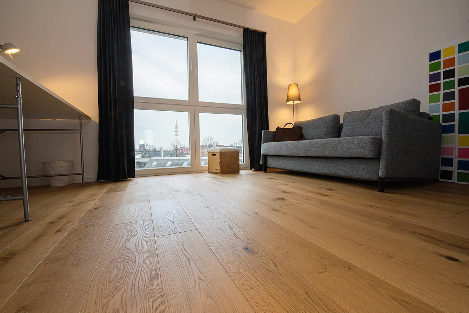 Landhausdiele in Eigentumswohnung bei Hamburg verlegt