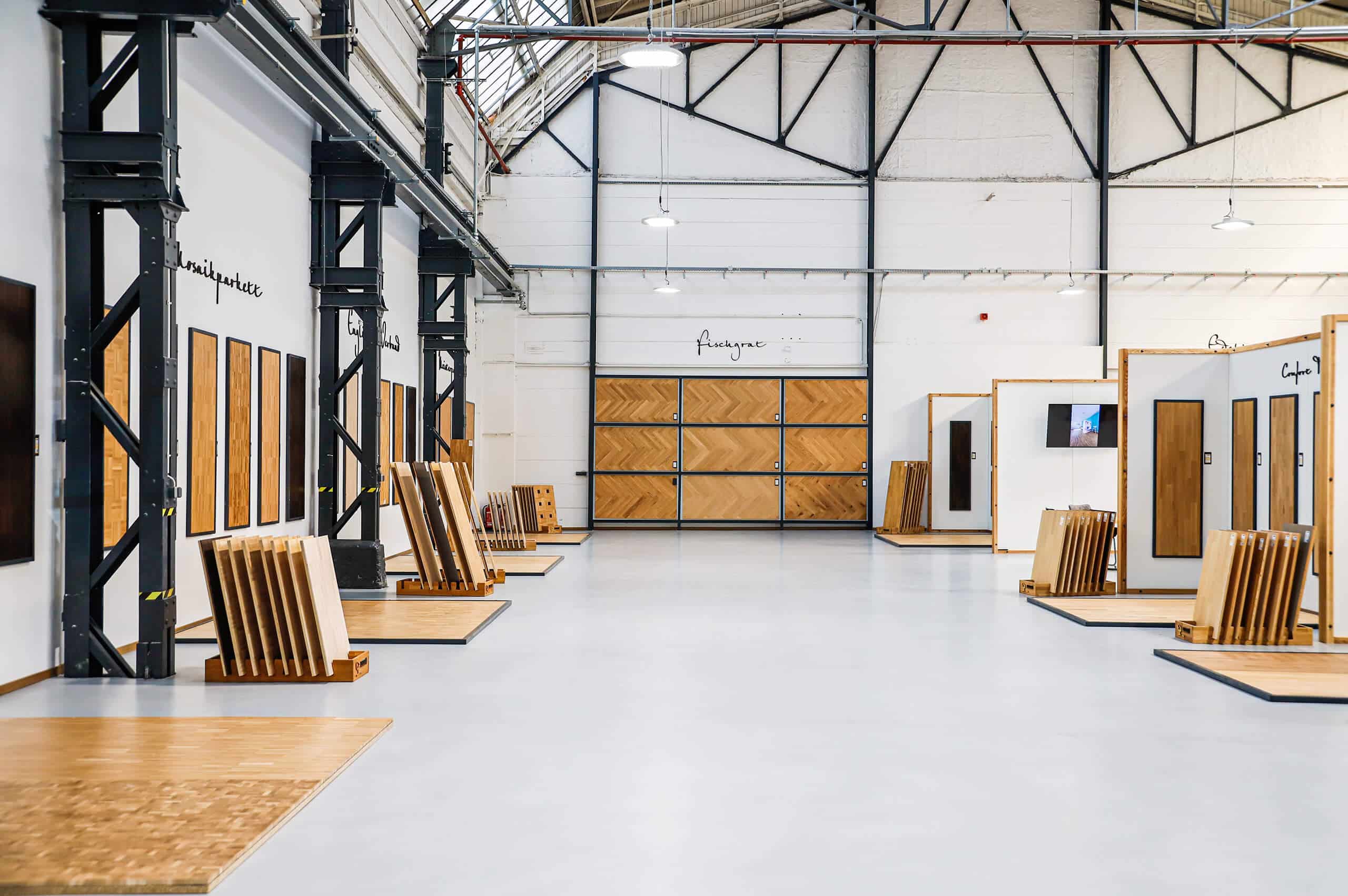 massivparkett muster in ausstellung in hamburg altona