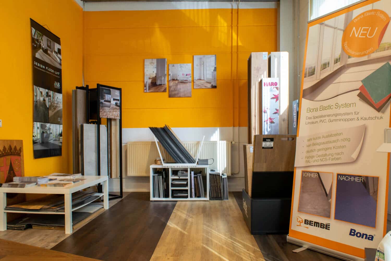 Vinyl und Laminat Ecke in Bembé Parkett Ausstellung Ludwigshafen