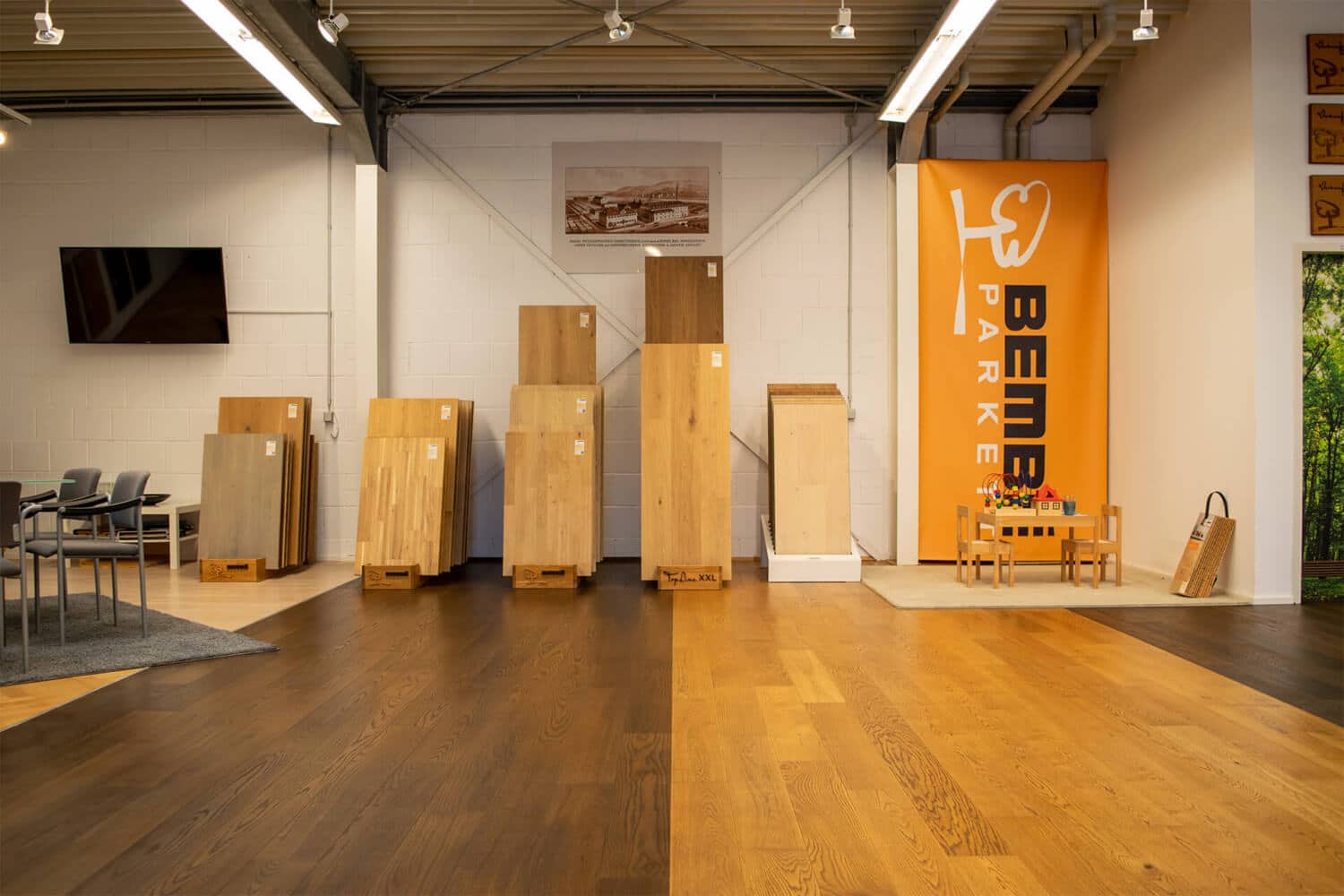 Parkett-Muster und Dielen in Bembé Ausstellungsraum